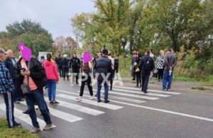 Під Запоріжжям перекрили трасу через заборону виїзду на окуповану територію, – соцмережі (ФОТО)