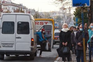 В Україні можуть дозволити ВПО безоплатно користуватися громадським транспортом