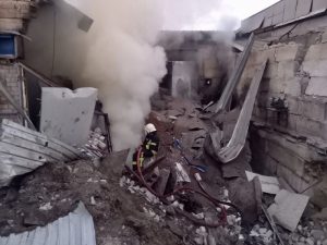 Ворог завдав ракетного удару по Запоріжжю та району: з’явилися фото руйнувань