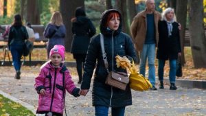 Яка погода чекає на українців у жовтні: прогноз Укргідрометцентру
