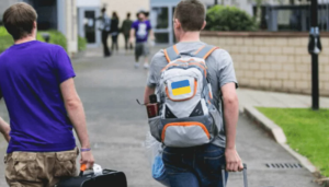 Чи дозволять українським студентам виїзд за кордон під час війни?