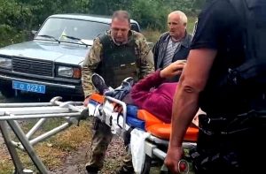 Поліцейський допоміг врятувати подружжя, яке постраждало під обстрілами на Запоріжжі (ФОТО, ВІДЕО)