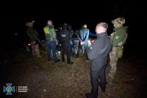 Виїзд ухилянтів: у СБУ повідомили, який цінник на незаконну “послугу” (ФОТО)