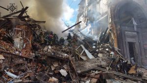 Збільшилася кількість жертв ракетного удару по Запоріжжю (ФОТО)