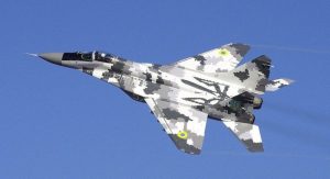 Як винищиувач ЗСУ збиває крилату ракету: потужне відео