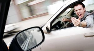 У Запоріжжі конфлікт водіїв завершився побиттям та угоном авто (ФОТО)