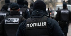 У Запоріжжі пограбували жінку серед білого дня (ФОТО)