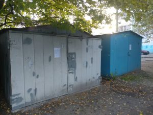 Не встигли вчасно прибрати: у Запоріжжі місцева влада примусово демонтує незаконні гаражі (ФОТО)