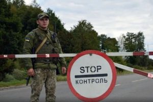 Житель Запоріжжя намагався дати хабар прикордонникам, щоб виїхати з України (ВІЙНА)