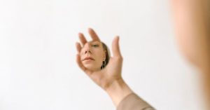 Як пережити стрес під час війни й підтримати близьких: інтерв’ю з психологом