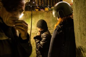 Оріхівці зустрічають холоди під постійними обстрілами без світла, газу і води (ФОТОРЕПОРТАЖ)