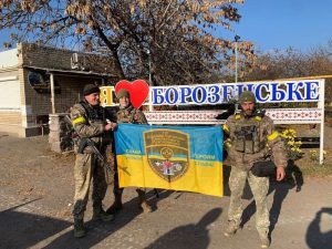 Як українських захисників зустрічали у звільнених селах Херсонщини: підбірка ВІДЕО