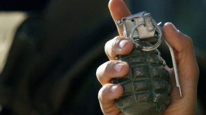 У Запоріжжі у водія “під наркотиками” виявили гранату та пістолет (ФОТО)