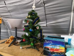 Що є у пункті Незламності на пл. Фестивальній у Запоріжжі та як він працює (ФОТО, ВІДЕО)