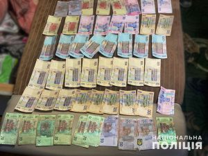 У Запоріжжі чоловік зберігав наркотиків на 300 тисяч гривень (ФОТО)