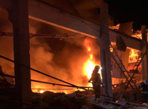 РФ атакувала Харків ракетами С300: з’явилися фото наслідків та відео прильоту