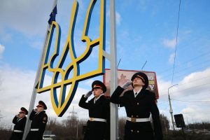У Запоріжжі урочисто відкрили монумент у вигляді Державного Герба України (ФОТО)