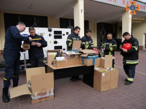 Запорізькі рятувальники отримали гуманітарну допомогу від Лісової служби США (ФОТО)