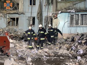 Названо кількість безвісти зниклих після ракетного удару по Запоріжжю (ФОТО, ВІДЕО)