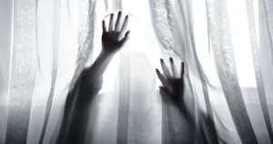 У загиблих були борги: пара випала з 14-го поверху житлового будинку в Одесі