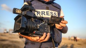 Журналістам фактично закривають доступ до висвітлення бойових дій: медіа вимагають скасувати нові правила