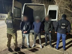Ухилянт із Запоріжжя намагався перетнути кордон у багажнику (ФОТО, ВІДЕО)