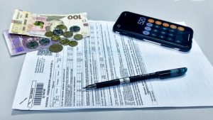 Тарифи на воду і електроенергію: що буде з платіжками