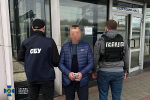 Ухилянти у вентиляції: із Запоріжжя ходив потяг зі схованкою (ФОТО, ВІДЕО)