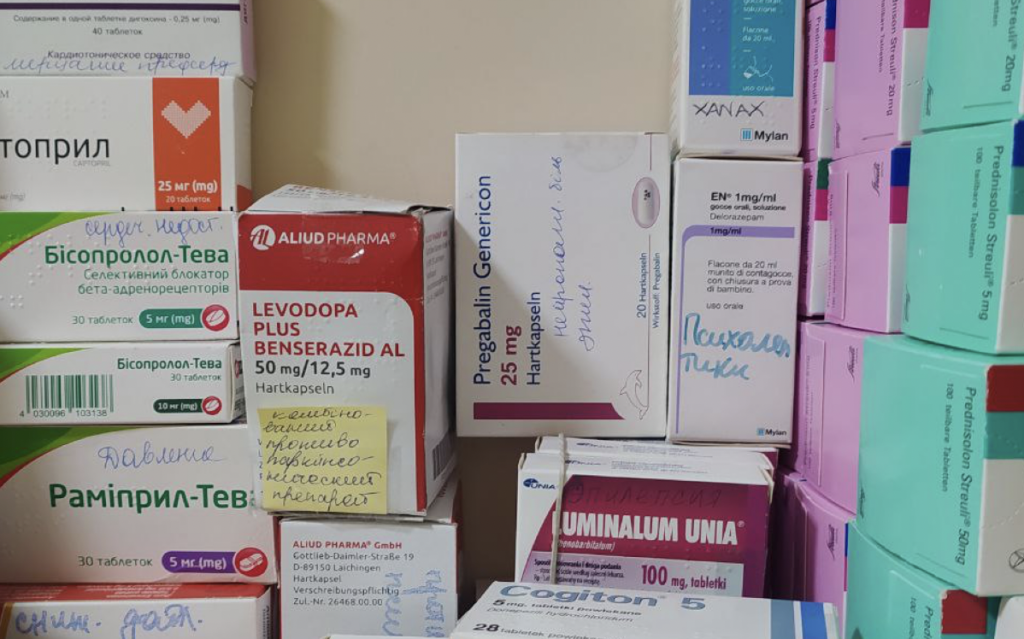 В Запорожье с 11:00 будут выдавать бесплатные лекарства: кто получит без записи