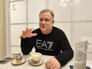 «Нельзя с Ладой Калиной напасть на весь мир»: Роман Пятигорец о том, каким будет Запорожье после войны и какие отношения возможны с россиянами