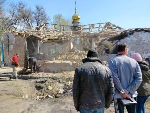 Що відбувається на місці зруйнованої ракетним ударом церкви під Запоріжжям (ФОТО)