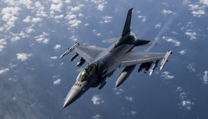 Коли F-16 буде в Україні: спрогнозував міністр повітряних сил США Кендалл