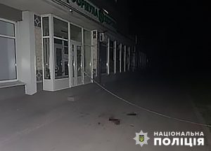 Житель Запоріжжя напав з ножем на чоловіка, якого побачив с колишньою (ФОТО)