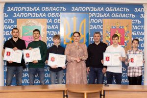 В Запорізькій обласній раді відзначили юних боксерів із Запоріжжя та Оріхова