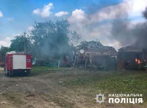 Атакували КАБами, БПЛА та артилерією: через обстріли РФ на Запоріжжі є постраждалі та руйнування (ФОТО)