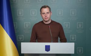 В Офісі президента обговорюють заборону готівки в Україні