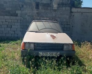 В Запорожье за ​​5 тысяч гривен выставили на продажу арестованную “Таврию” (ФОТО)