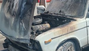 У Запоріжжі серед дня спалахнула автівка: що відомо про наслідки (ФОТО)