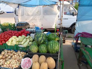 Сколько в Запорожье стоят арбузы, кукуруза и дыни (ФОТО)