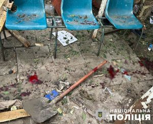 З’явилися ФОТО наслідків авіаудару РФ керованою бомбою по Оріхову