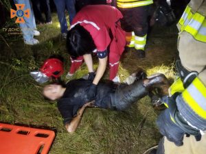 У Запоріжжі житель провалився у восьмиметровий резервуар для палива (ФОТО)