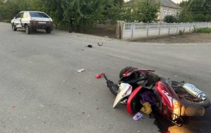 Дівчина-підліток втрапила у серйозне ДТП на скутері на т.о. Мелітопольщині (ФОТО)