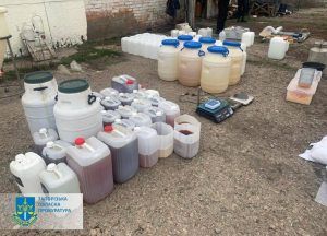 Запорізькі правоохоронці викрили потужну нарколабораторію: щомісяця “заробляли” мільйони (ФОТО)