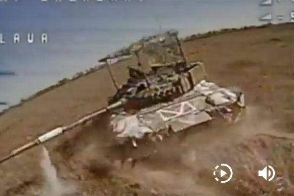 При відбитті штурму на Бердянському напрямку ЗСУ знищили більше 10 танків та БМП (ВІДЕО)
