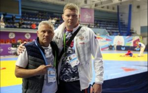 Заслужений тренер України возить дітей з Мелітополя на змагання в РФ (ФОТО)