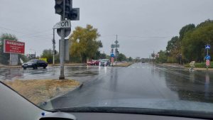 У Запоріжжі під час непогоди сталося одразу декілька ДТП (ФОТО, ВІДЕО)