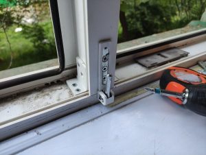 Найчастіші причини чому не закривається вікно ПВХ