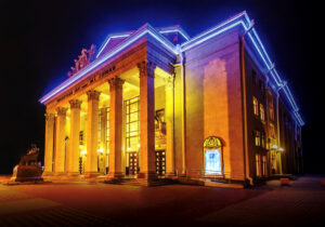 У Запорізькій обласній філармонії анонсували дві прем’єри: дати і час