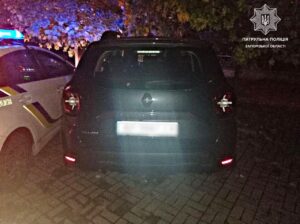 У Запоріжжі жінка забула, де припаркувала авто, і заявила викрадення (ФОТО)