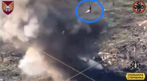 На Токмацькому напрямку окупант підлетів на 10 м після влучання FPV-дрону (ВІДЕО)